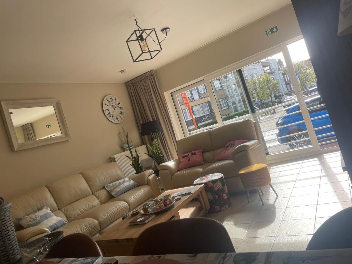 Apartamento Des Ambassadeurs Blankenberge Exterior foto